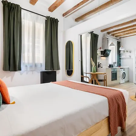 Lodging Apartments Almirall Beach 31 Barcelona Exterior photo
